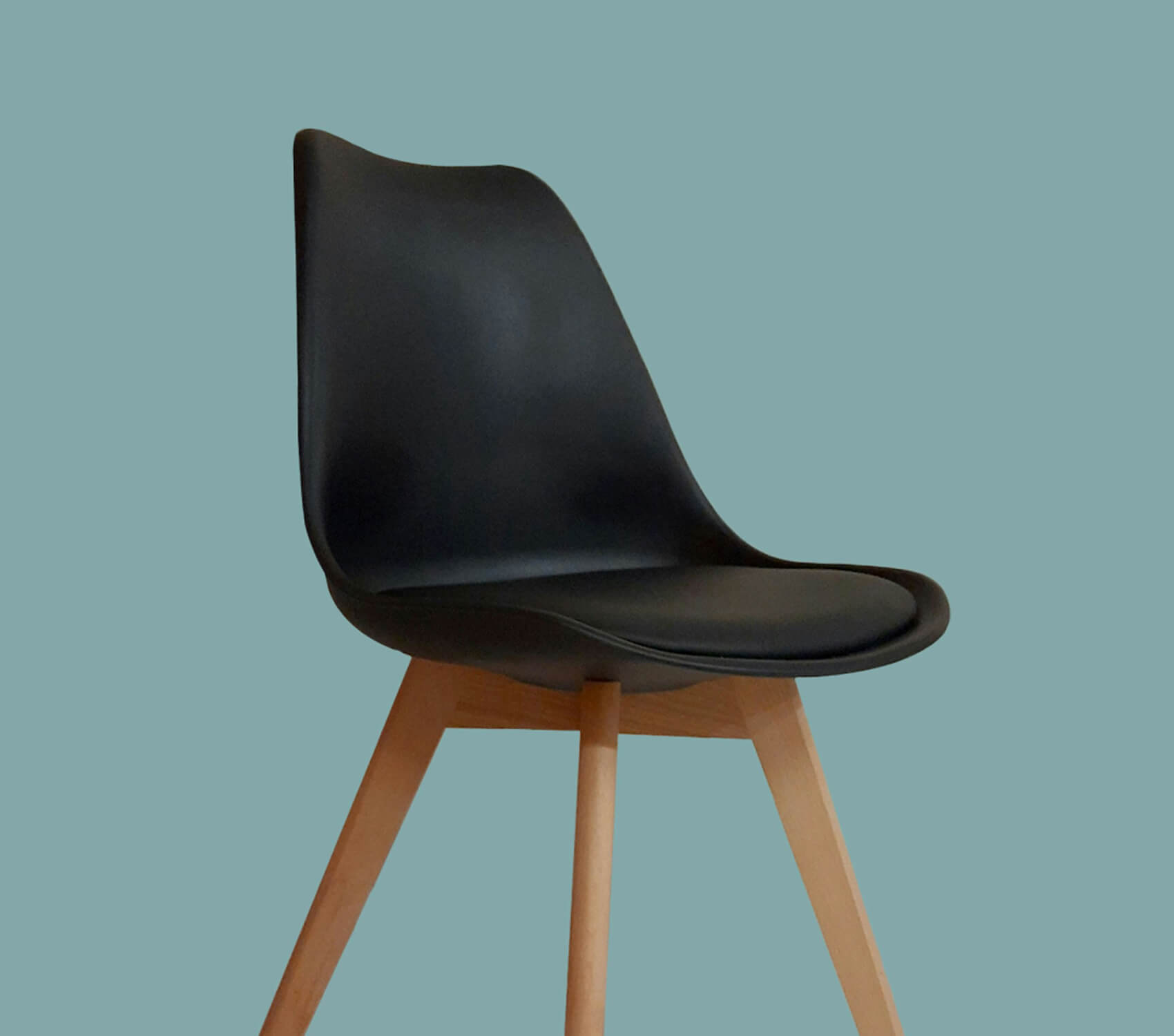 Camera with EF-S 18-55mm f/3.5-5.6 III Lens, 18MP APS-C CMOS Sensor - Image 4